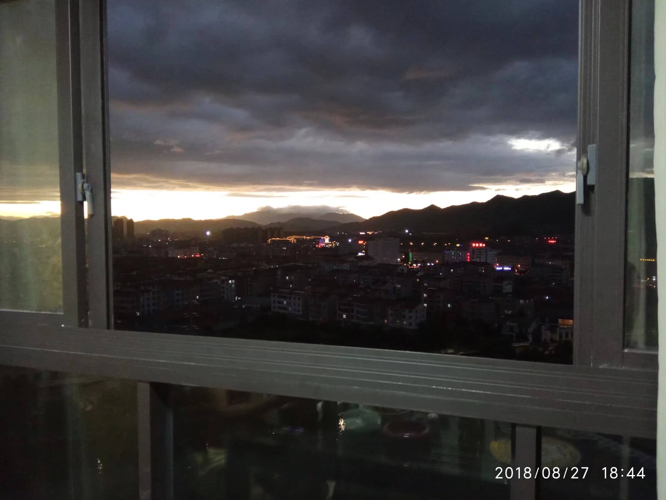 山雨欲来风满楼